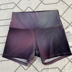 NWT Lululemon Athletica Purple Gradient Athletic Shorts